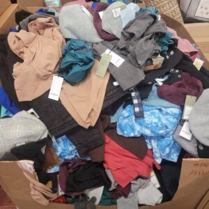 Buy Assorted Clothing Pallets for Women & Men – 150-200 Pieces for $500 | Bulk Fashion Liquidation - Image 4