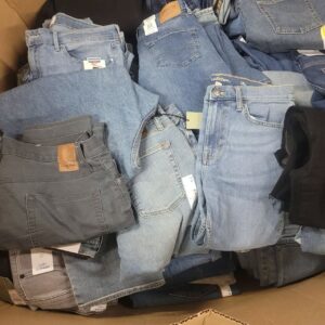 Buy Assorted Clothing Pallets for Women & Men – 150-200 Pieces for $500 | Bulk Fashion Liquidation - Image 8