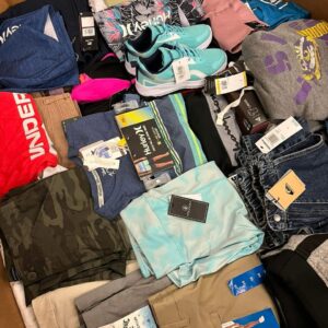 Buy Mixed Clothing Pallets for Women – 200-250 Pieces for $650 | Wholesale Fashion Deals USA