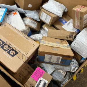 Buy Unclaimed Mail Pallets 85 pieces – Mystery Items, Maximum Profit! - Image 3