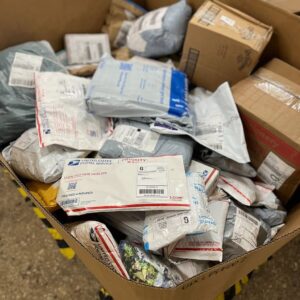Buy Unclaimed Mail Pallets 85 pieces – Mystery Items, Maximum Profit! - Image 9