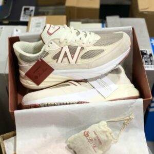 Buy Wholesale New Balance Shoe Pallet – 250 pairs of Premium Quality Footwear for Resale - Image 1