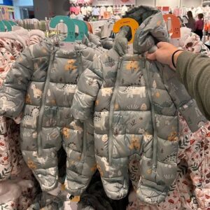 Buy New Authentic Baby Clothing 350 pieces - Wholesale Pallets for Resellers - Image 11