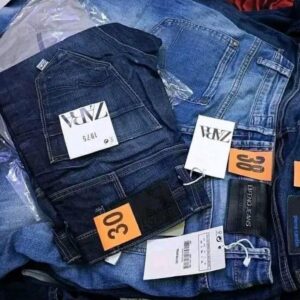 Buy Mixed Branded Zara & Levi’s Jeans – 200 pieces Premium Wholesale Denim for Men & Women