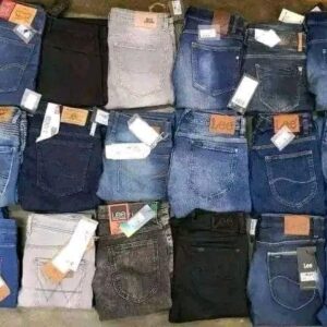 Buy Mixed Branded Zara & Levi’s Jeans – 200 pieces Premium Wholesale Denim for Men & Women - Image 9