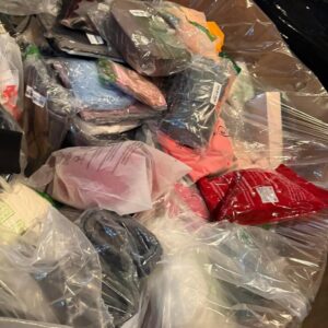 Buy Mixed Clothing Pallets 200-250 pieces– Bulk Wholesale Apparel for Resellers - Image 4